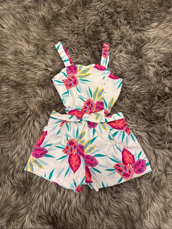 Genuine Kids From Oshkosh Other - Girls White Floral Cutout Romper with Pink & Teal Leaves